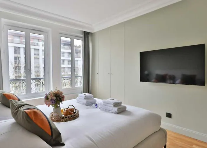 Apartment Modern - 1br-4p - Canal St-martin Paris