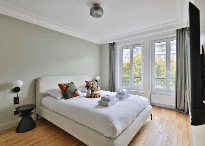 Modern - 1br-4p - Canal St-martin Apartment